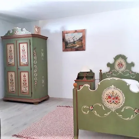 Bei De Ebners Suedfluegerl * גראינאו